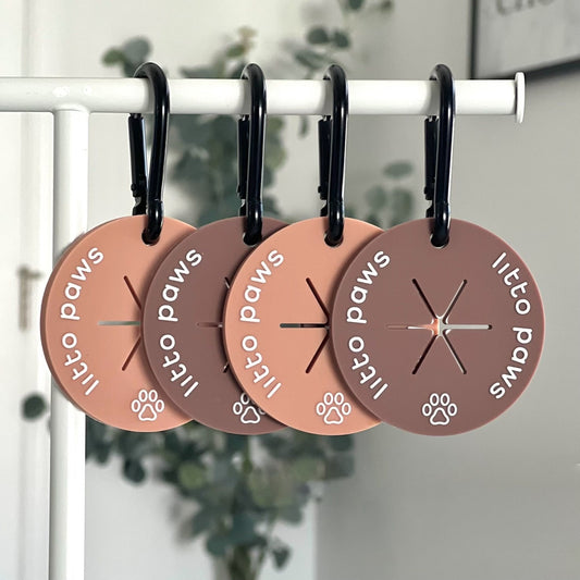 Hands Free Used Poop Bag Clip